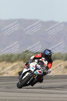 media/Nov-30-2025-TrackXperience (Sun) [[c0061d280f]]/3-Level 1/Session 3 (Turn 16)/